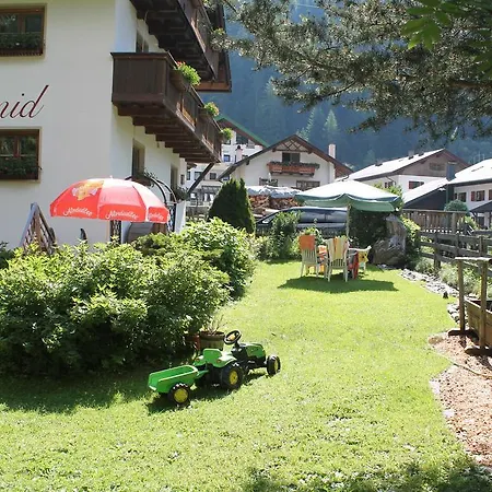 Farm stay Haflingerhof Schmid
